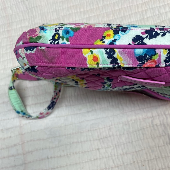 Vera Bradley Triple Zip Crossbody and Wallet - Picture 16 of 16